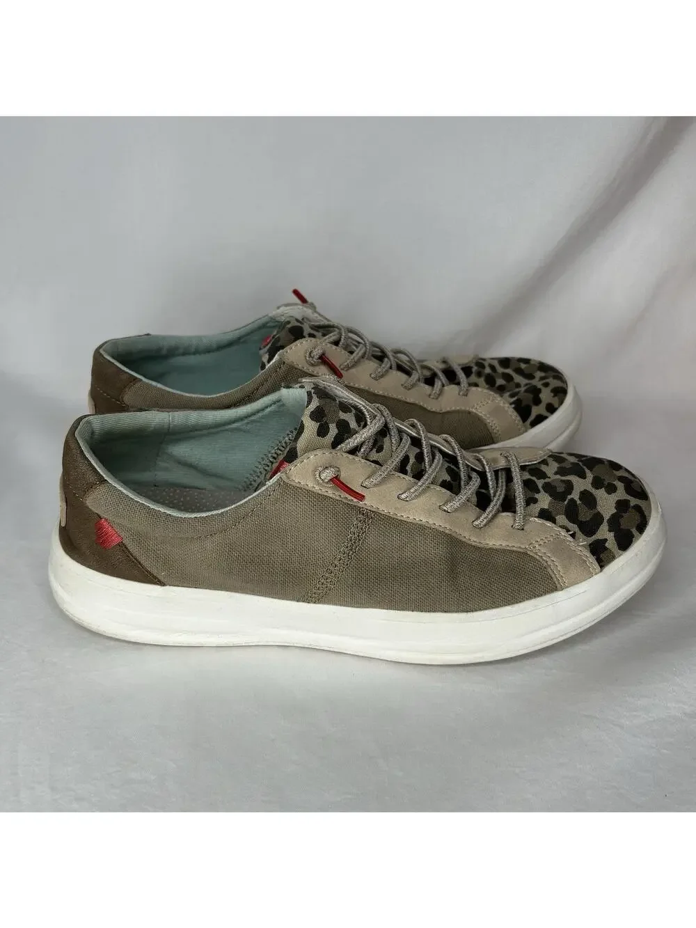 Hey Dude Shoes Womens 9 Beige Karina Loafers Leopard Print Canvas